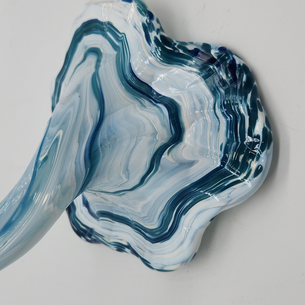 Handblown artglass flower color infused blue white - Picture 8 of 9